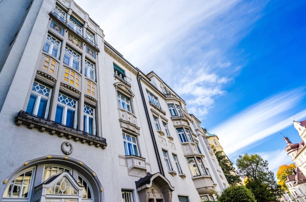 Bester Immobilienmakler Bogenhausen: Altbaufassade in München-Bogenhausen