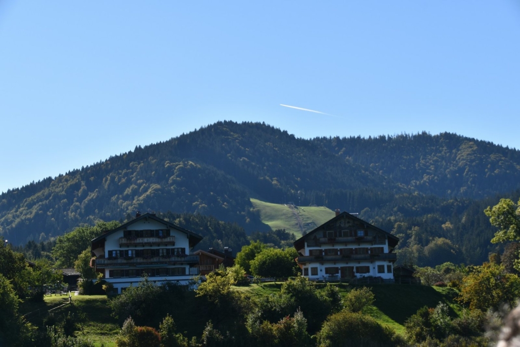 Erbengemeinschaft auflösen Immobilie Kolbermoor: Wohnhäuser am Hang im Voralpenland