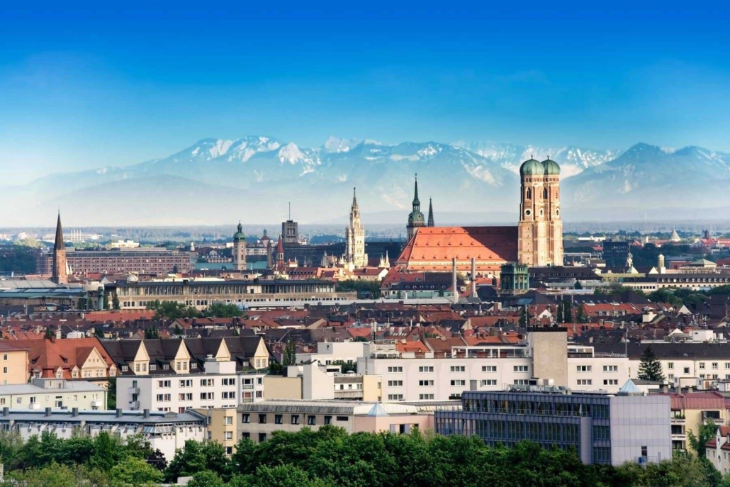 Unterlagen Hausverkauf Feldkirchen bei München: München mit Alpenpanorama